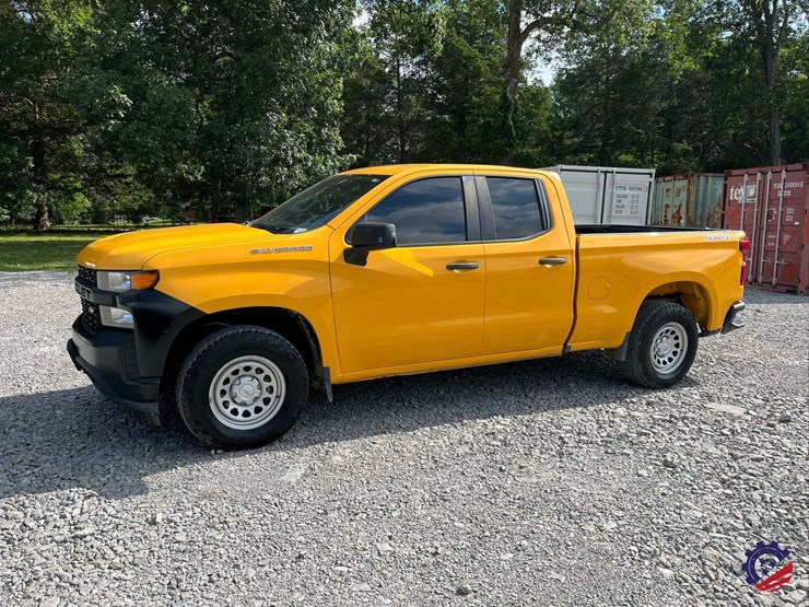 2021-chevrolet-silverado-1500-image-1