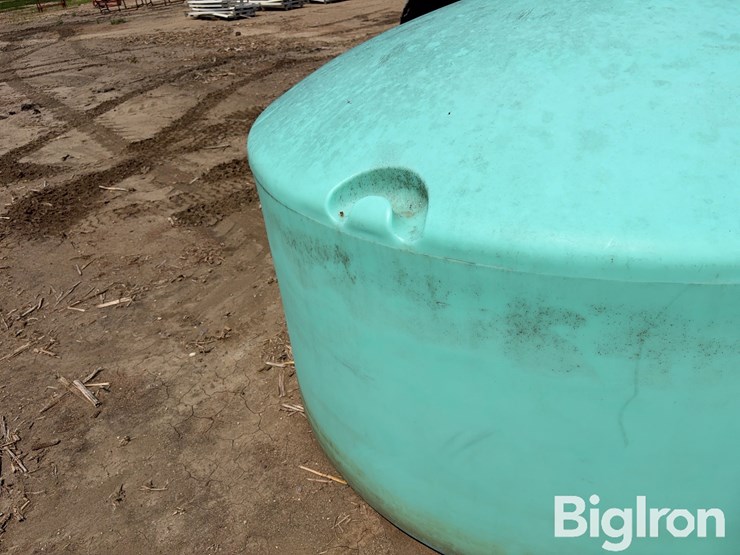 1100-gal-poly-tank-image-14