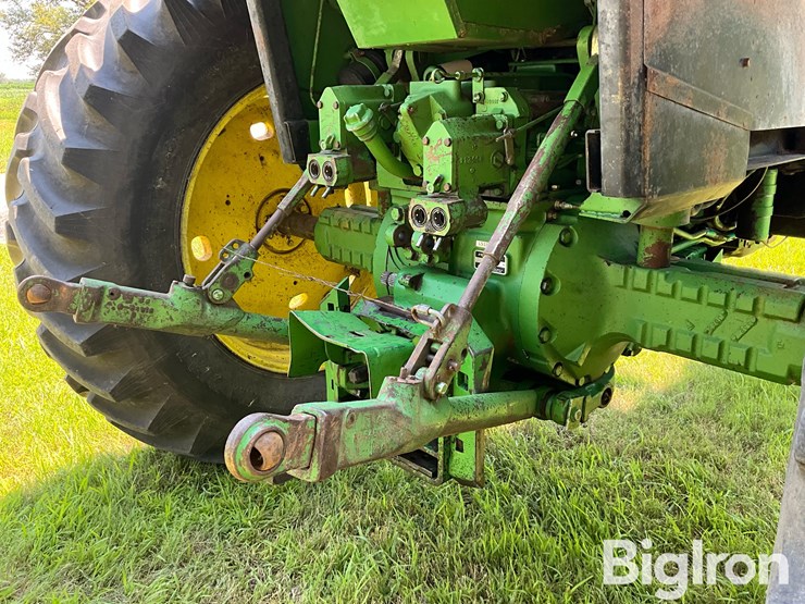 john-deere-4240-image-15