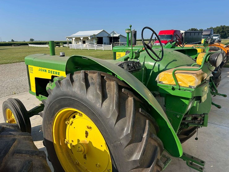 john-deere-830-image-2
