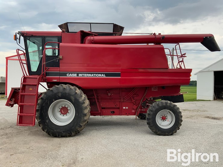 1992-case-ih-1660-image-8