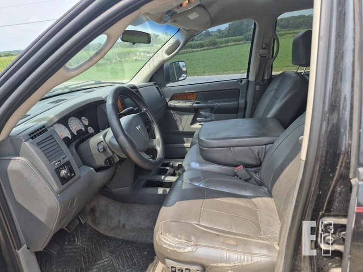 2006-dodge-ram-3500-image-15