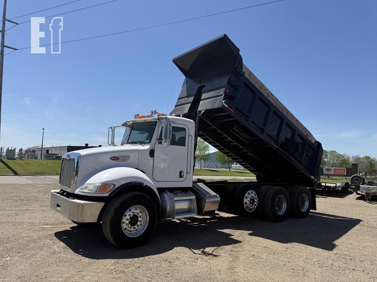 2005-peterbilt-335-image-3