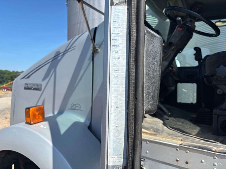 2000-kenworth-t800-image-18