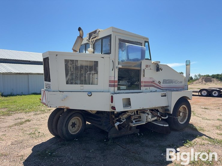 1990-elgin-pelican-image-5