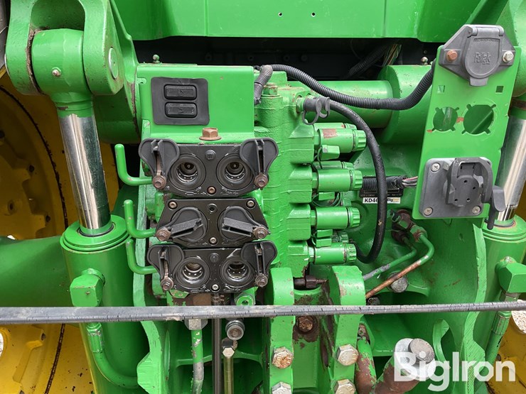 2004-john-deere-8220-image-14
