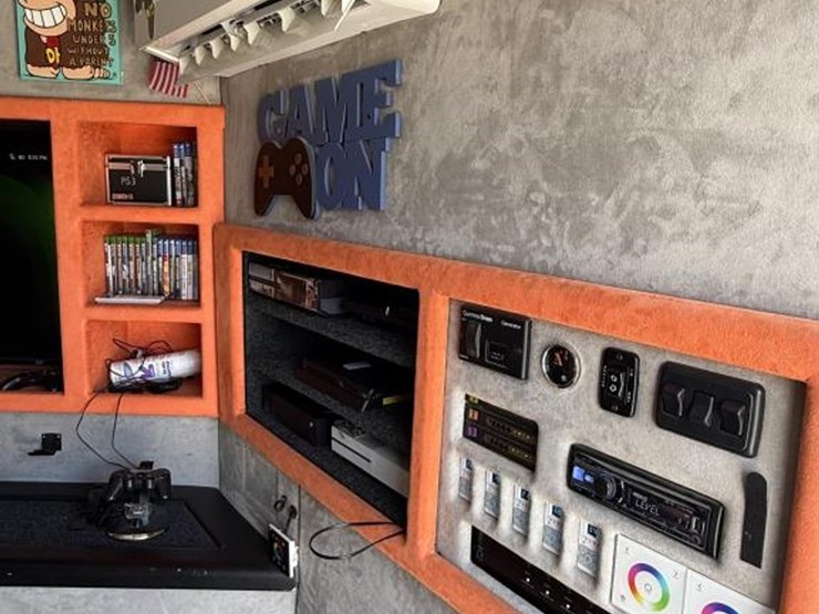 #63-•-2016-lark-20'-gaming-trailer-�-fully-equipped-image-20