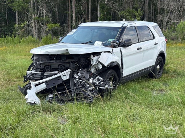 2018-ford-explorer-image-1