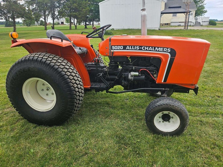 1983-allis-chalmers-5020-image-1