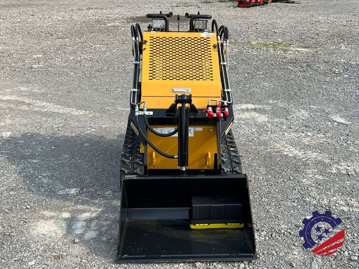 unused-2026-agt-mx-crt23-compact-track-loader-image-12