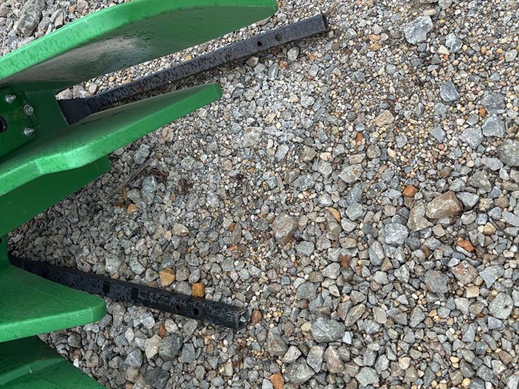 end-dividers-for-john-deere-draper-image-5