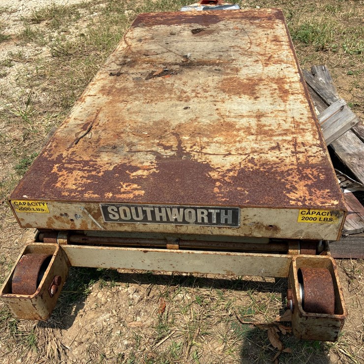 #2690 • Lift table