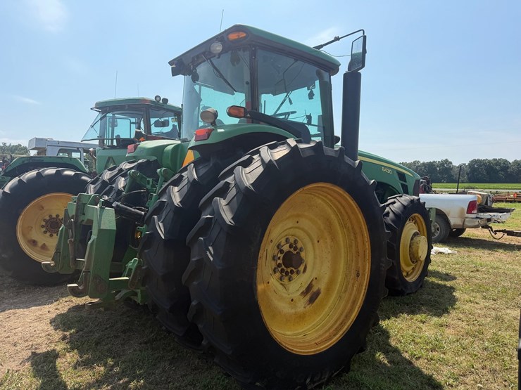 2007-john-deere-8430-image-3