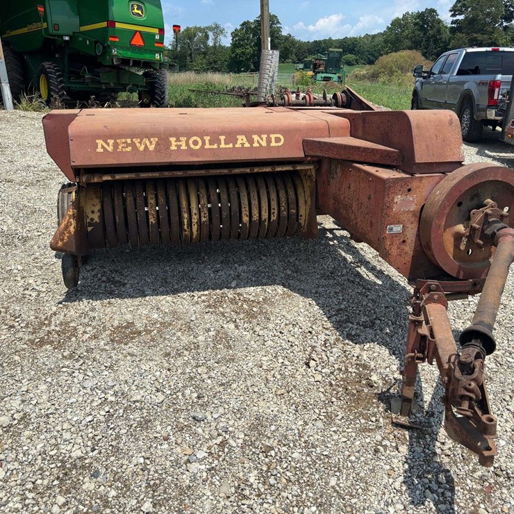 NEW HOLLAND 268