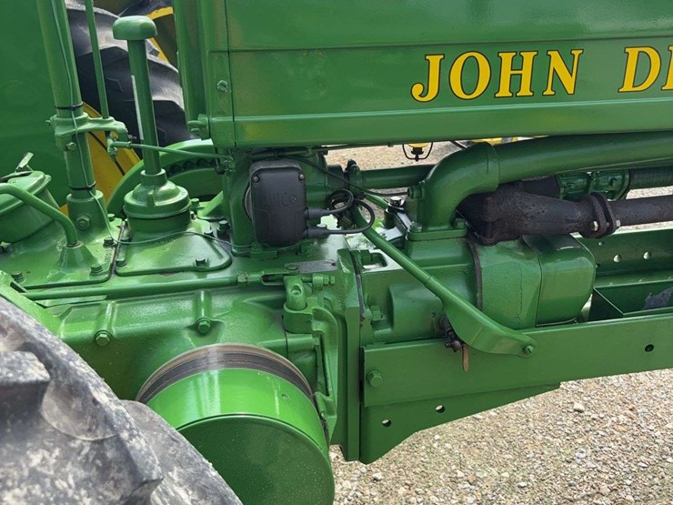 john-deere-model-b-image-11