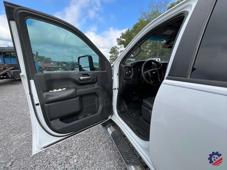 2021-chevrolet-silverado-2500-image-60