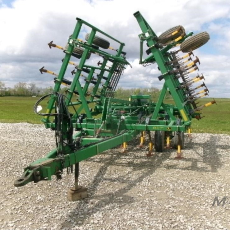 2001 JOHN DEERE 980