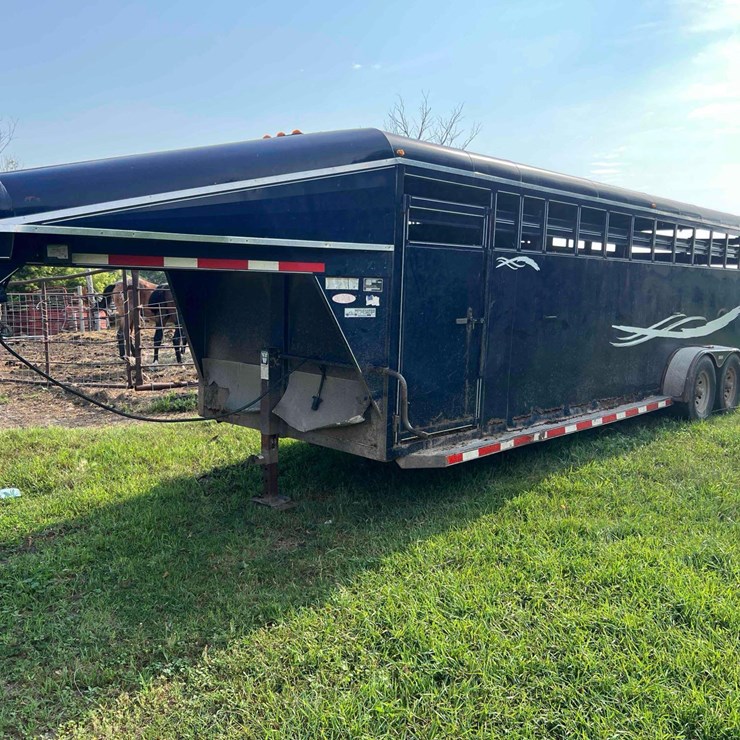2010 Delta Stock Trailer