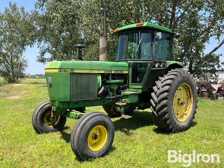 john-deere-4240-image-1