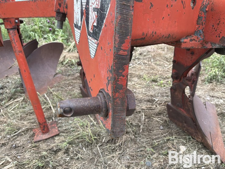 massey-ferguson-57-image-12