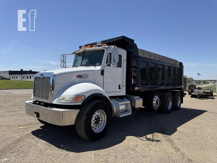 2005-peterbilt-335-image-1