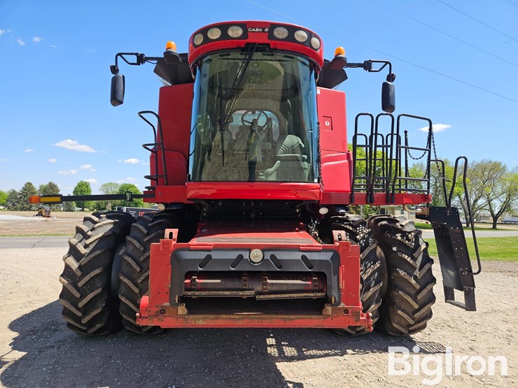 2007-case-ih-7010-image-2