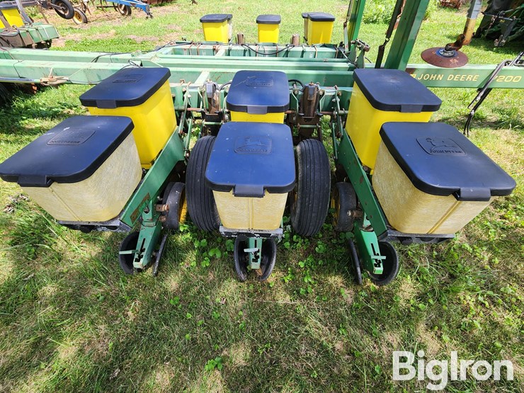 1992-john-deere-7200-image-19