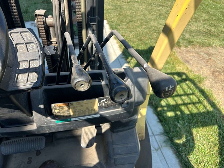 hyster-70-diesel-forklift-image-11