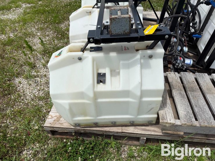 shop-built-4r30-3-pt-hood-sprayer-image-8