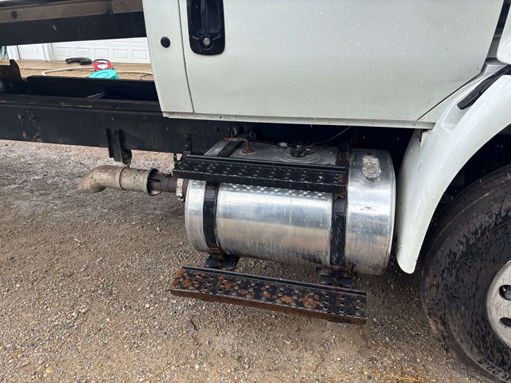 2011-international-durastar-4400-image-33