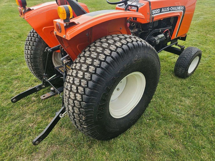 1983-allis-chalmers-5020-image-25