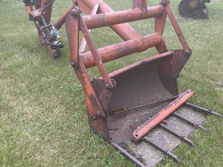 ford-tractor-image-1
