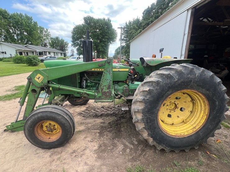 1973-john-deere-2630-image-3