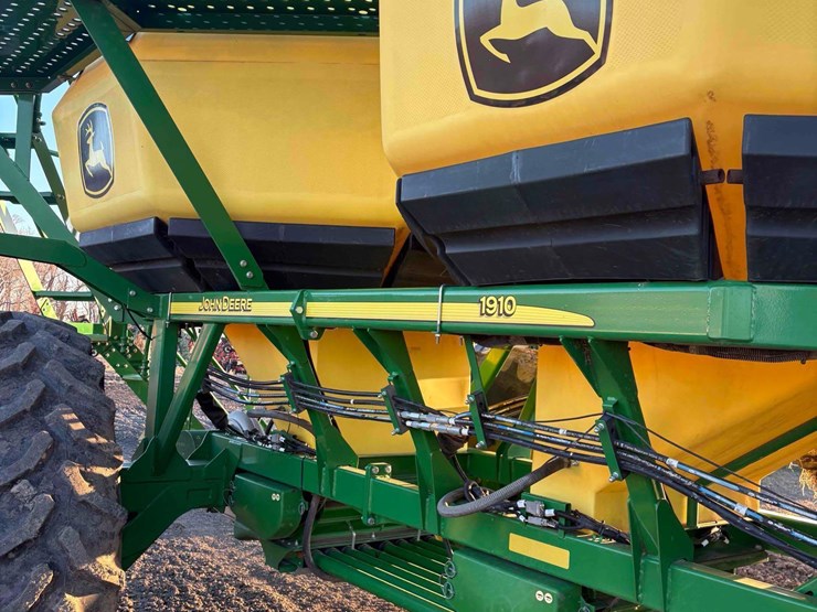 john-deere-1890-image-3