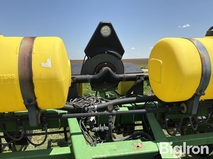 2002-john-deere-1750-image-12