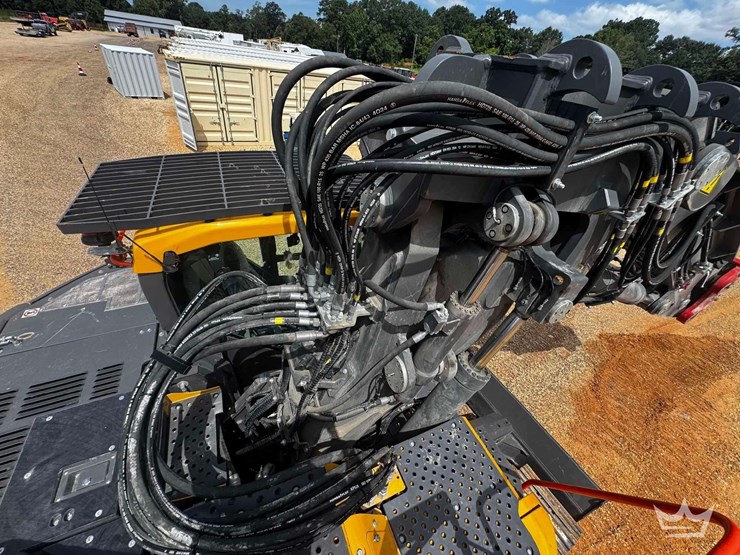 2025-volvo-ecr235e-tunnel-boom-hydraulic-excavator-image-30