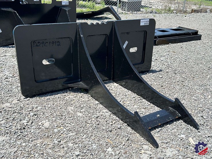 skid-steer-rock-digger-attachment-image-2