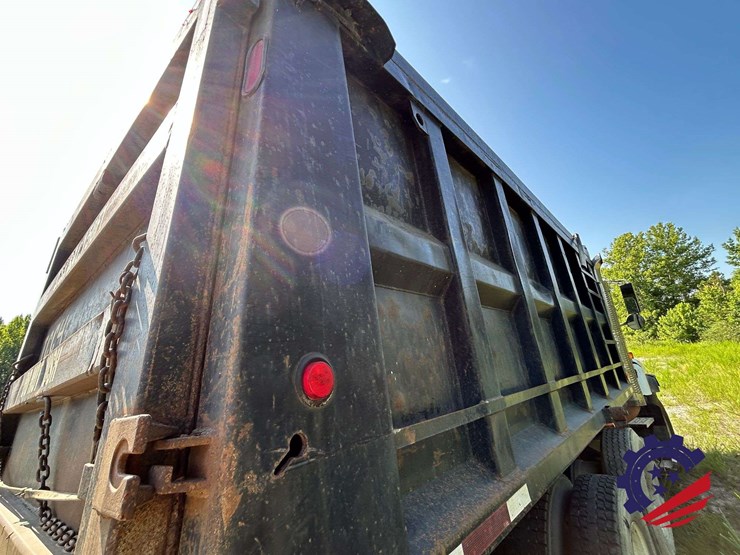 2008-international-5600-paystar-tri-axle-dump-truck-image-36