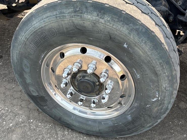 2007-kenworth-w900-image-33