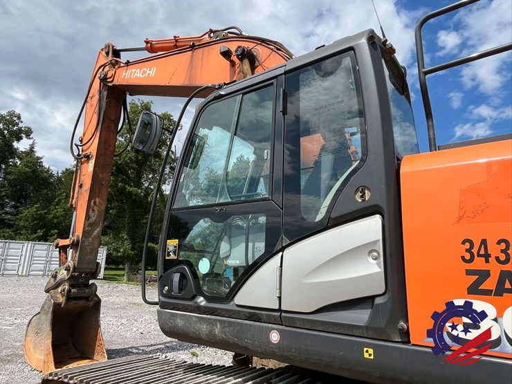 2018-hitachi-zx300-lc-6n-image-49