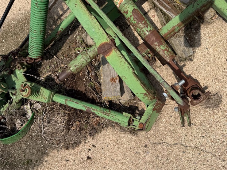 john-deere-7-image-12