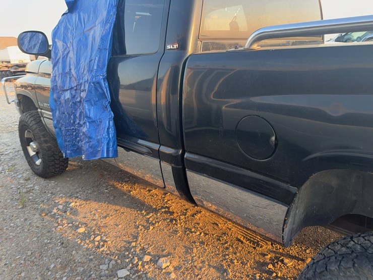 2001-dodge-ram-2500-image-15