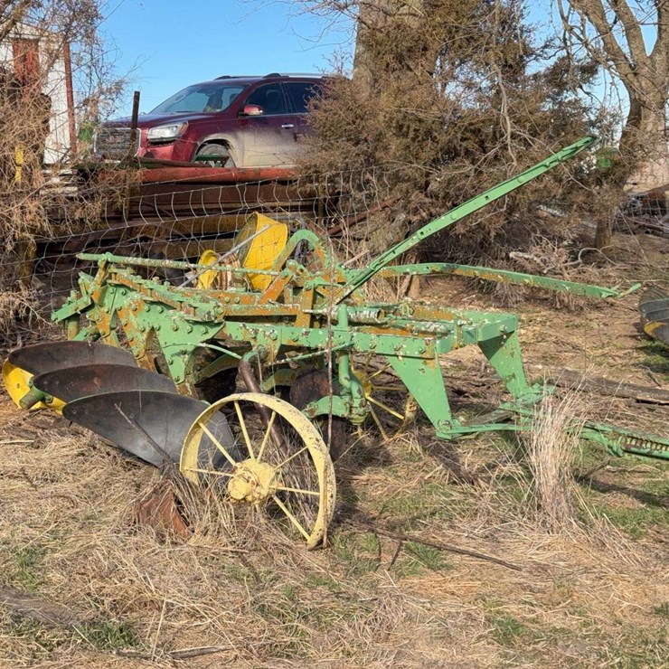 John Deere Pull Type Three Bottom Plow