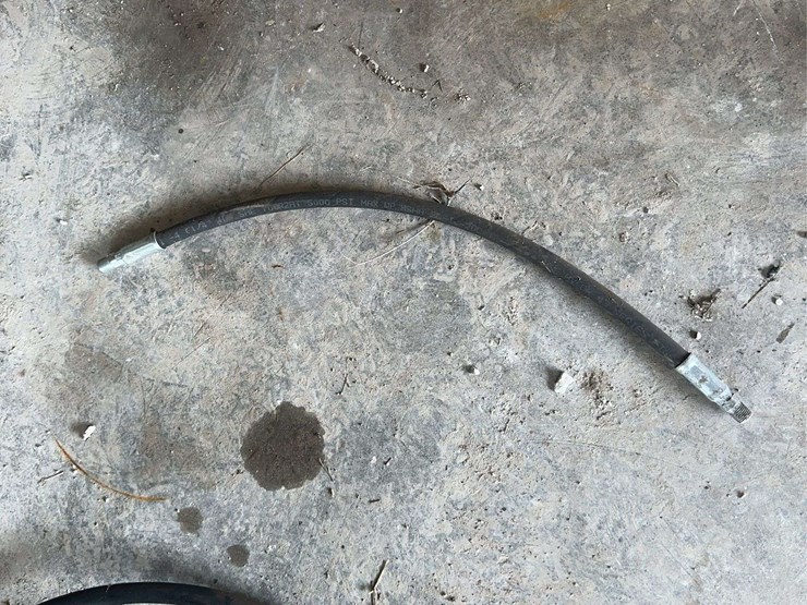 pioneer-ag-hydraulic-hoses-and-quick-disconnect-couplers-lot-image-17