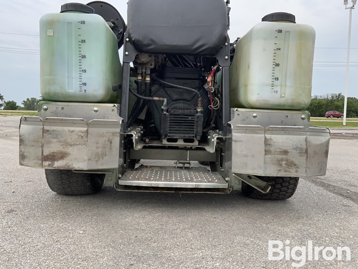 2020-massey-ferguson-730-image-9