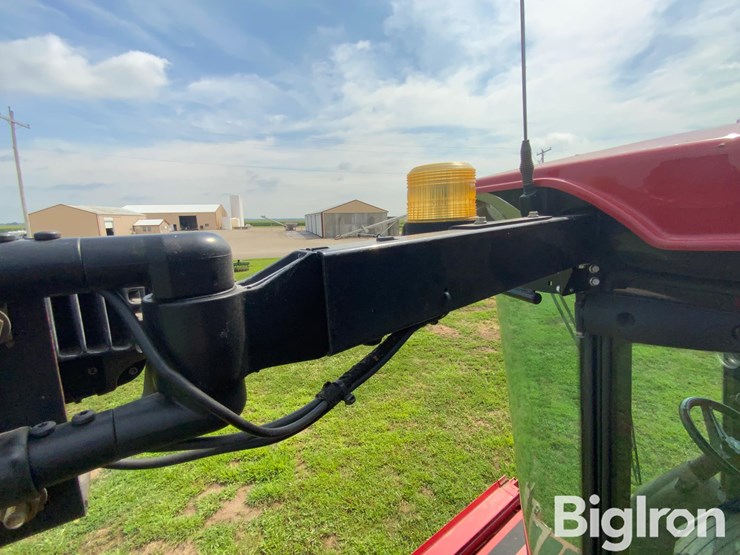 2017-case-ih-8240-image-12