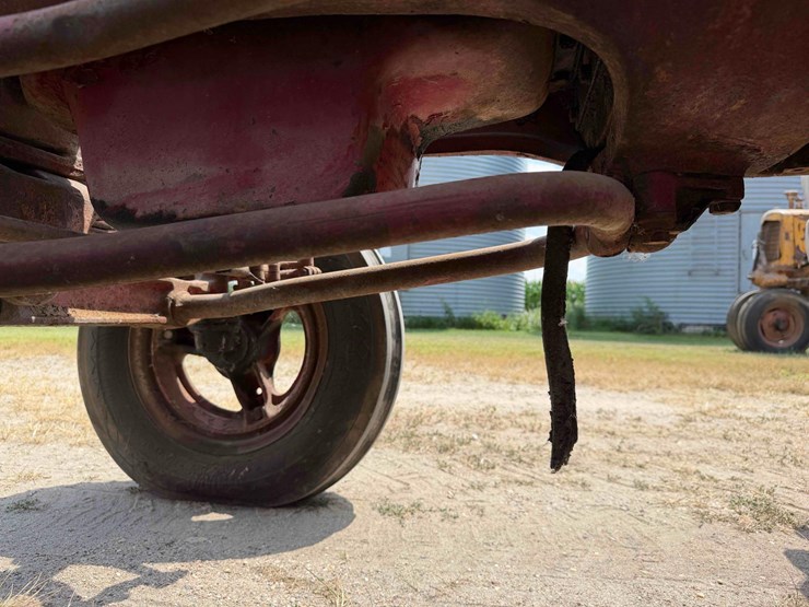 mccormick-deering-w6-standard-tractor-image-20