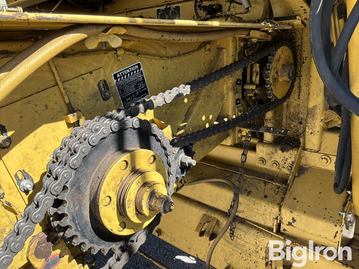 1995-new-holland-tr97-image-13