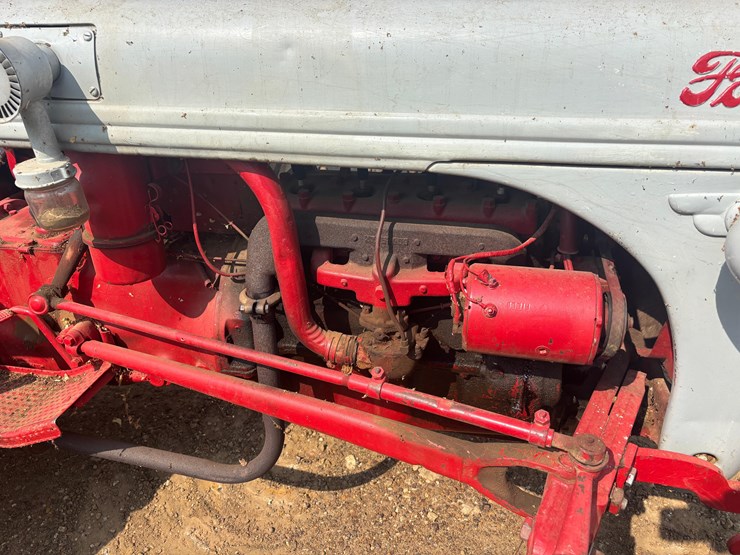 ford-8n-image-10