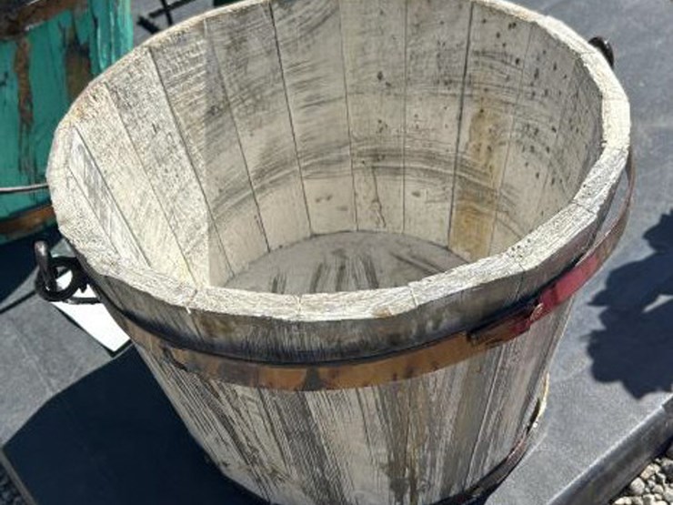 #135-•-small-grey-wooden-rustic-bucket-image-1